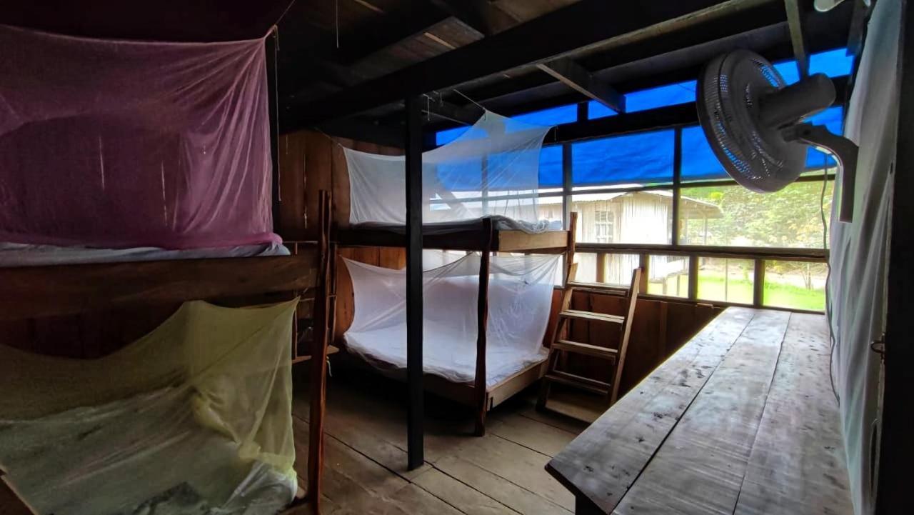 Hospedaje Y Tours Reina Arriera Amazonas Colombia Macedonia Экстерьер фото